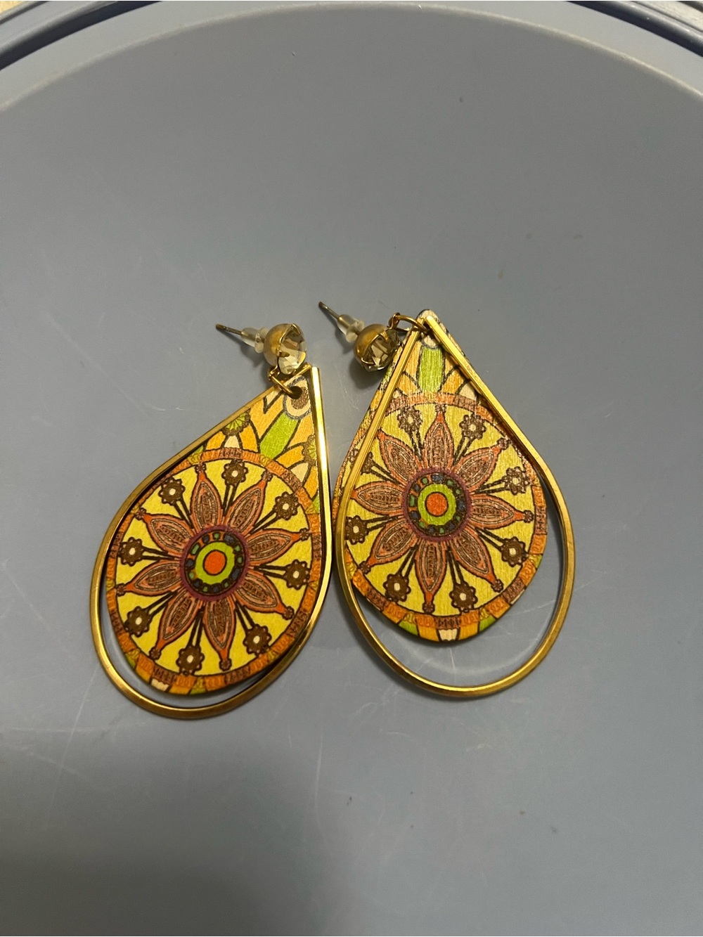 Sunburst Floral Teardrop Earrings in Yellow and Orange
